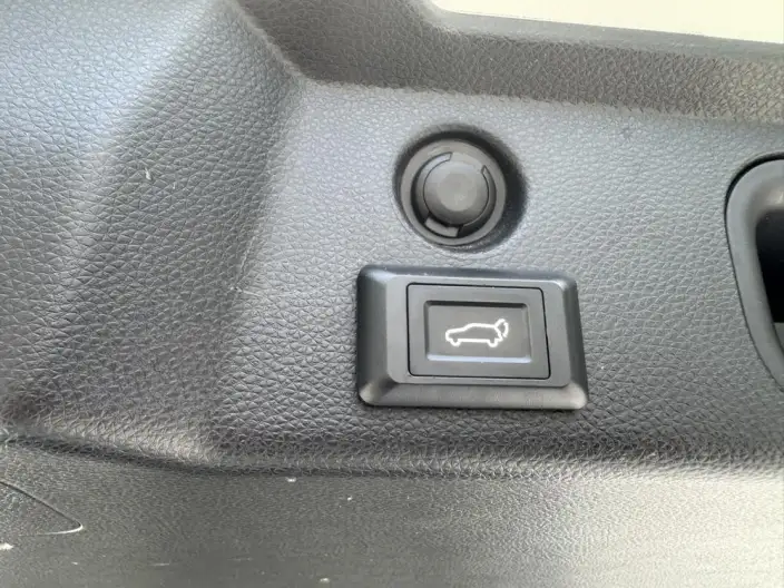 GAC Trumpchi M6 2021 Model 270T Automatic Deluxe Edition 7 seat – фото 14