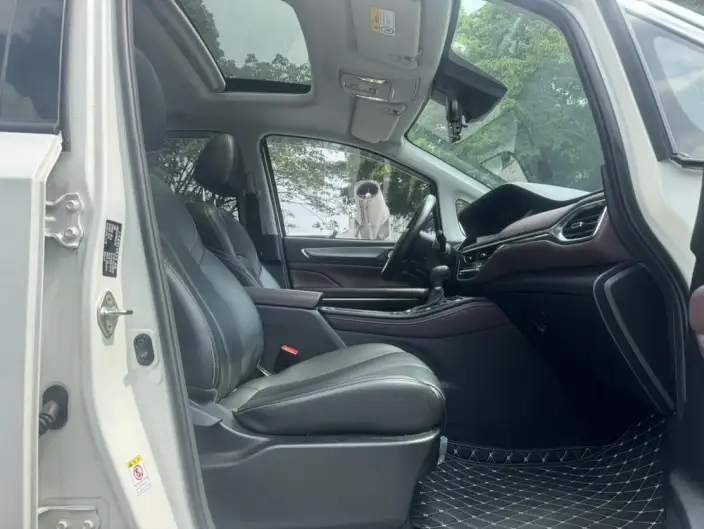 GAC Trumpchi M6 2021 Model 270T Automatic Deluxe Edition 7 seat – фото 19