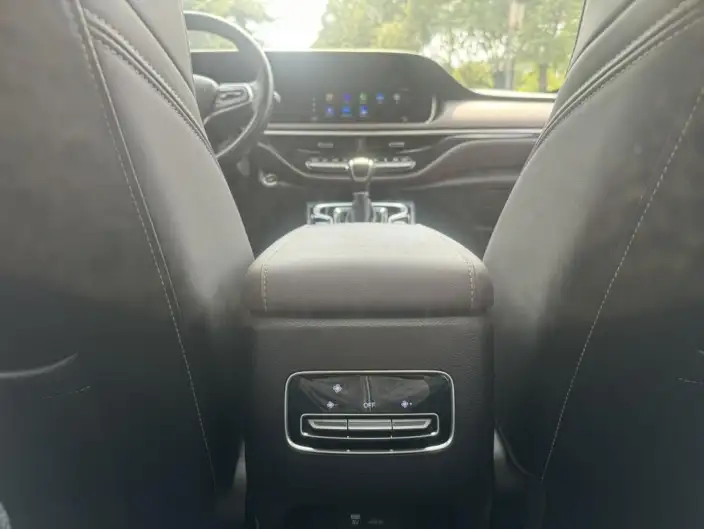 GAC Trumpchi M6 2021 Model 270T Automatic Deluxe Edition 7 seat – фото 21
