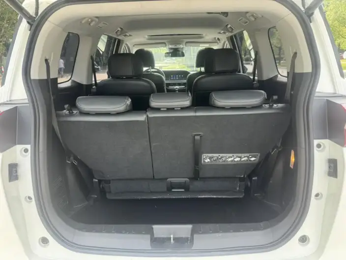 GAC Trumpchi M6 2021 Model 270T Automatic Deluxe Edition 7 seat – фото 22