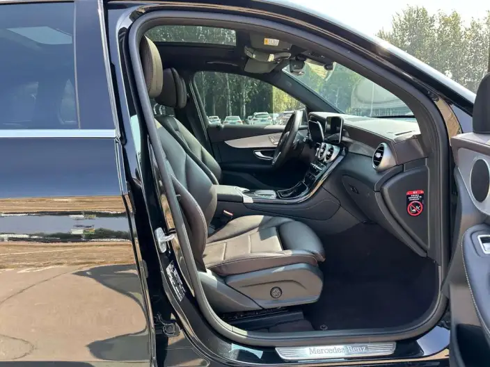 Mercedes-Benz GLC 2021 Model GLC 260 L 4MATIC Dynamic Model – фото 14