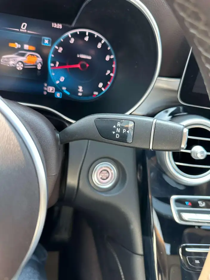 Mercedes-Benz GLC 2021 Model GLC 260 L 4MATIC Dynamic Model – фото 16