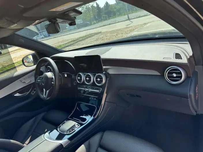 Mercedes-Benz GLC 2021 Model GLC 260 L 4MATIC Dynamic Model – фото 20