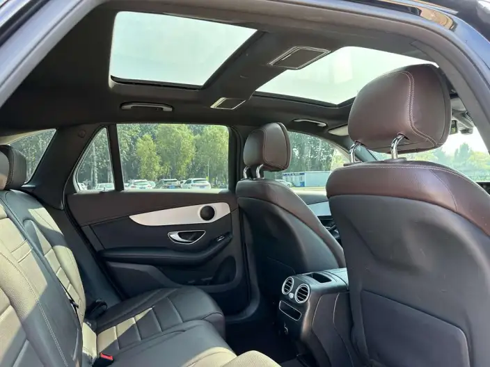Mercedes-Benz GLC 2021 Model GLC 260 L 4MATIC Dynamic Model – фото 21