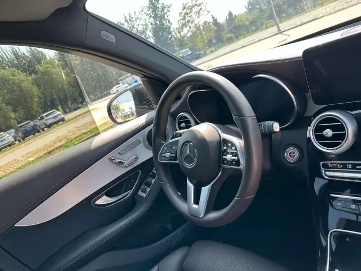 Mercedes-Benz GLC 2021 Model GLC 260 L 4MATIC Dynamic Model – фото 22