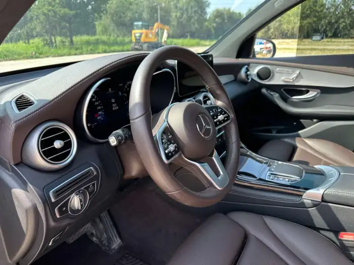 Mercedes-Benz GLC 2021 Model GLC 260 L 4MATIC Dynamic Model – фото 23