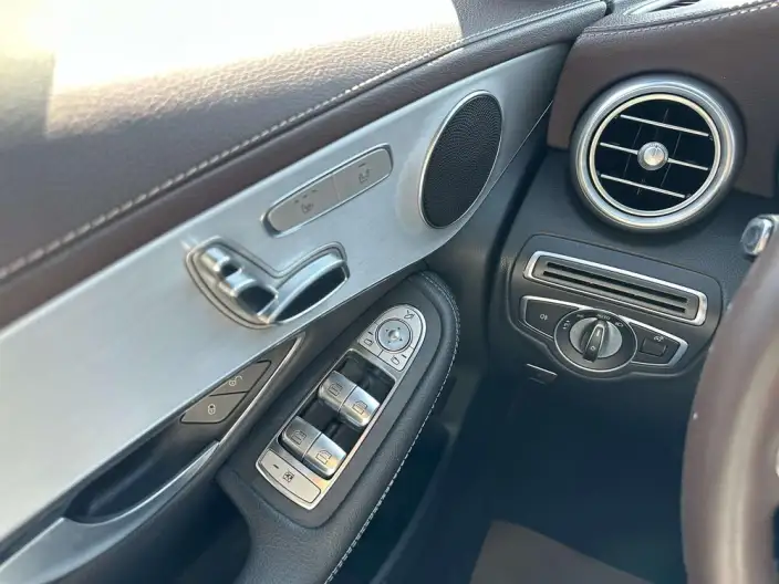 Mercedes-Benz GLC 2021 Model GLC 260 L 4MATIC Dynamic Model – фото 26