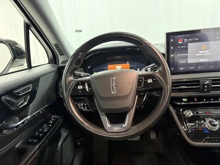 Lincoln Corsair 2022 Model 2.0T 2WD Exclusive Edition – фото 16
