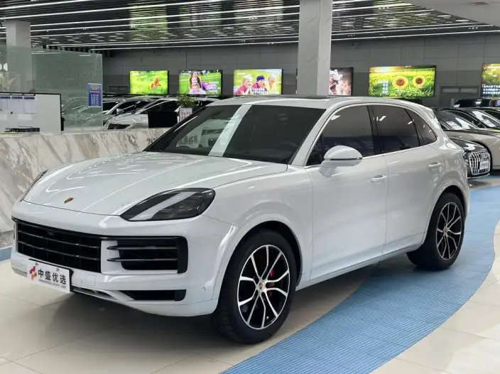 Cayenne 2024 Model Cayenne 3.0T – фото 1