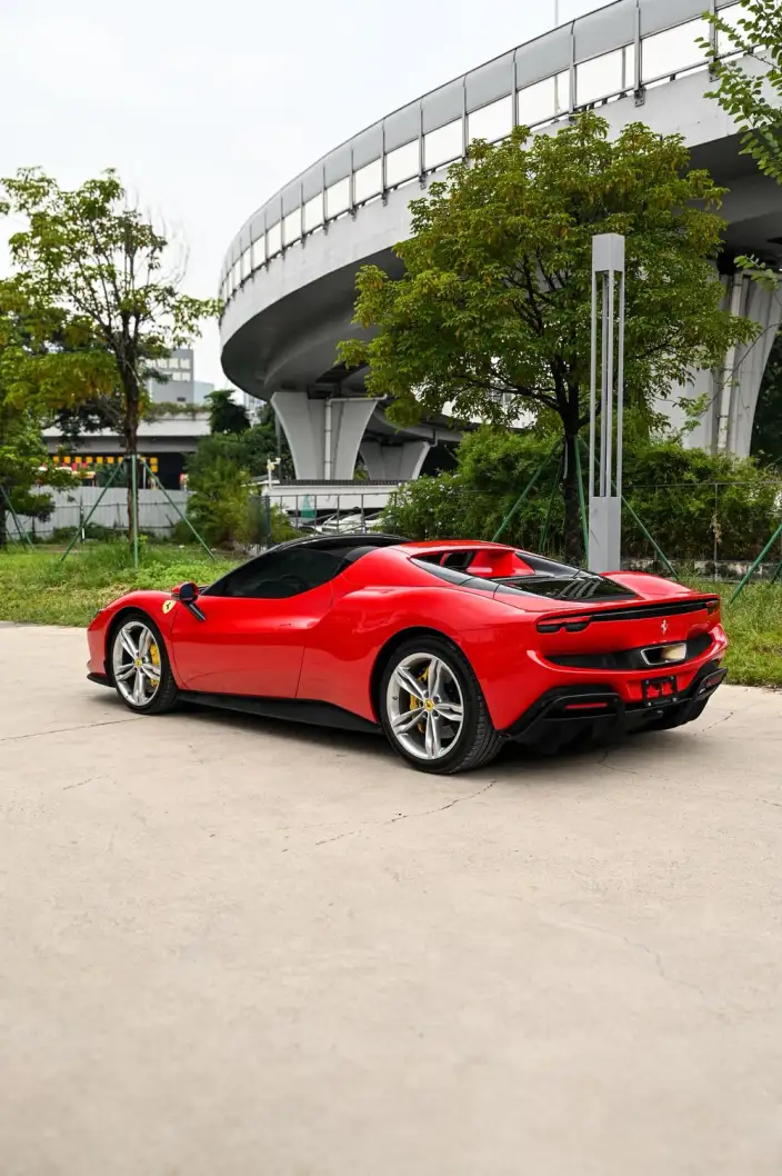 Ferrari 296 2022 Model 3.0T V6 GTS – фото 4