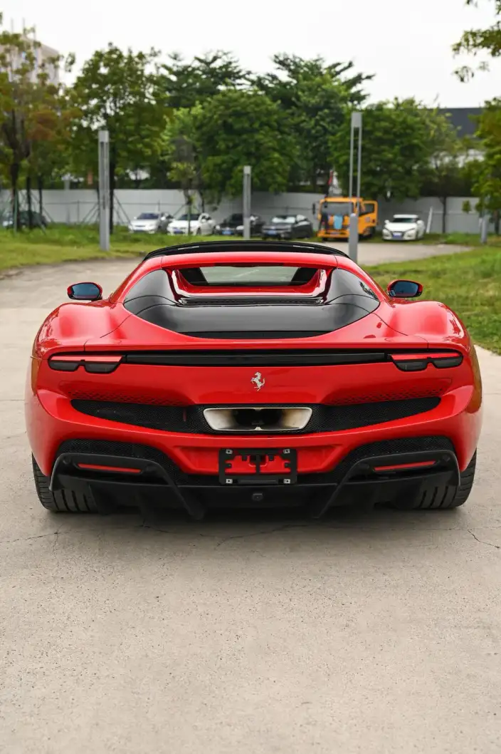 Ferrari 296 2022 Model 3.0T V6 GTS – фото 5