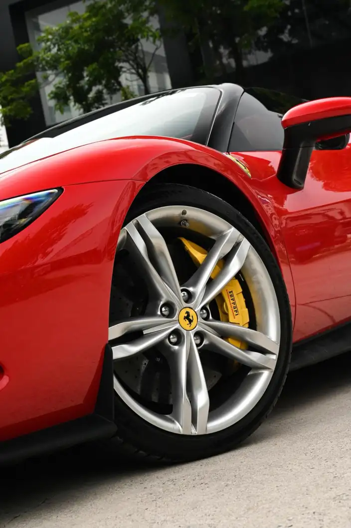 Ferrari 296 2022 Model 3.0T V6 GTS – фото 11