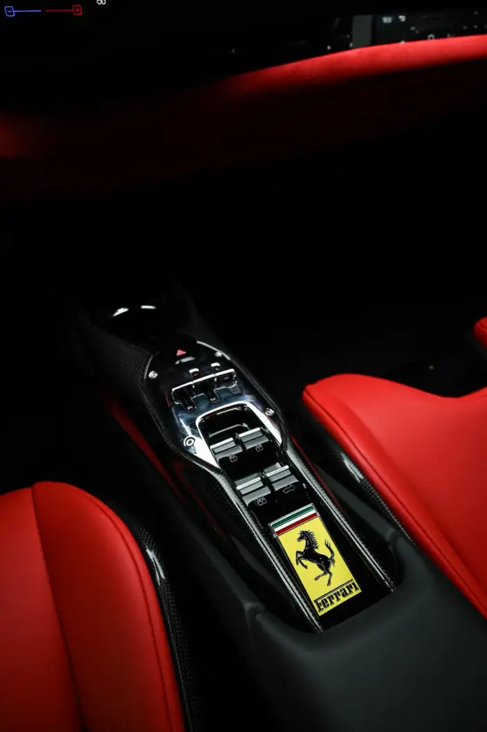 Ferrari 296 2022 Model 3.0T V6 GTS – фото 28