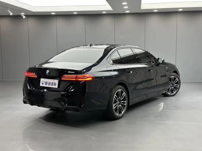 BMW 5 Series Imported 2024 Model 525i M Sports Set – фото 7