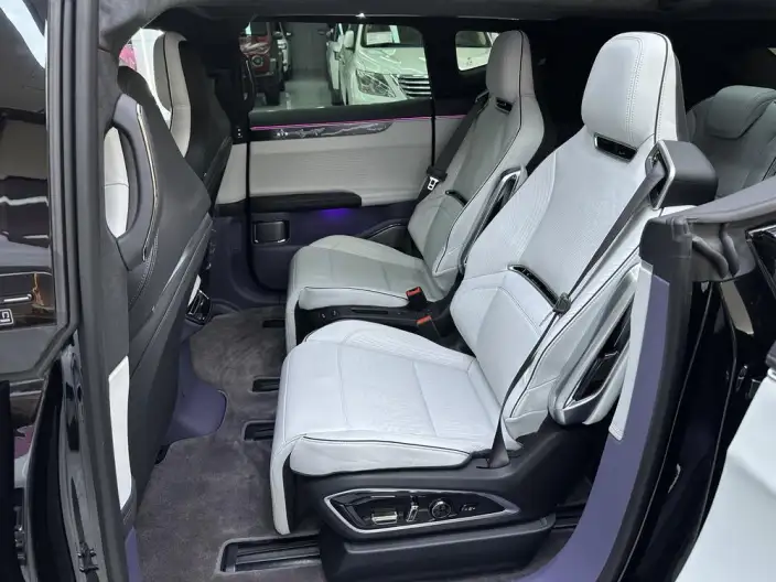 HiPhi X 2021 Model Ultimate Edition 6 seat – фото 15