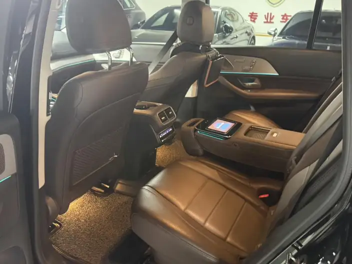 Mercedes-Benz GLS 2021 Model GLS 400 4MATIC – фото 9
