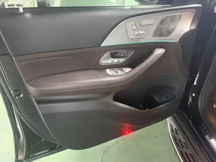 Mercedes-Benz GLS 2021 Model GLS 400 4MATIC – фото 10