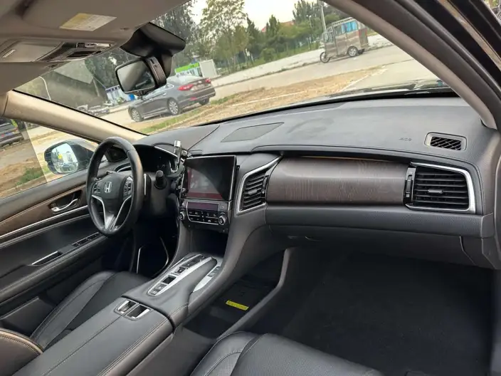 Honda Avancier 2020 Model 370 TURBO 9AT Exclusive Edition AWD – фото 14
