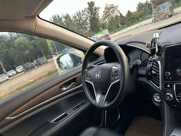 Honda Avancier 2020 Model 370 TURBO 9AT Exclusive Edition AWD – фото 22
