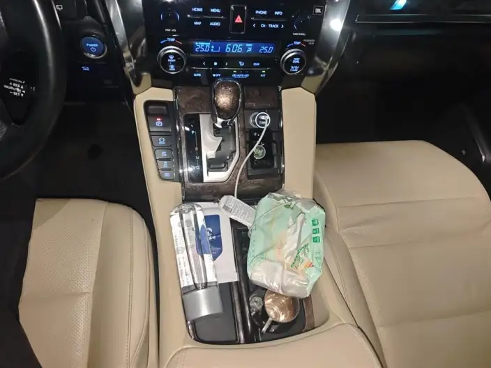 Vellfire 2021 Model Toyota Crown Hybrid 2.5L HV Premium Edition – фото 9