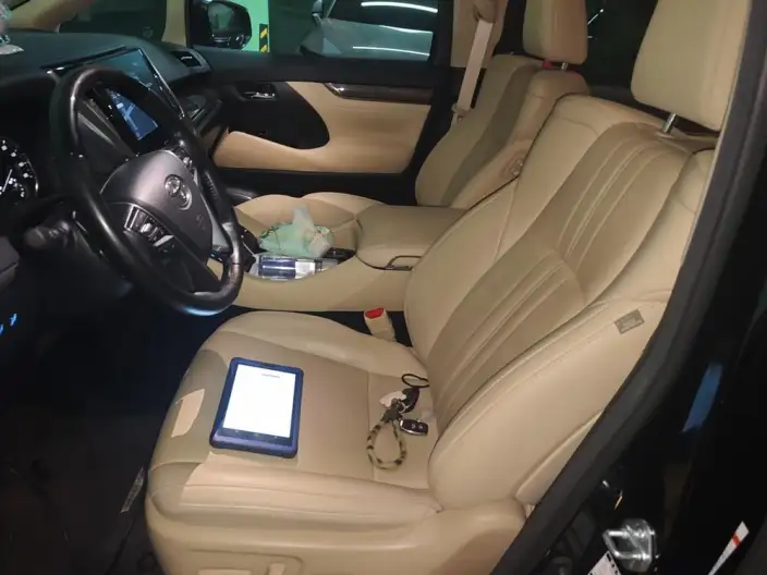 Vellfire 2021 Model Toyota Crown Hybrid 2.5L HV Premium Edition – фото 10