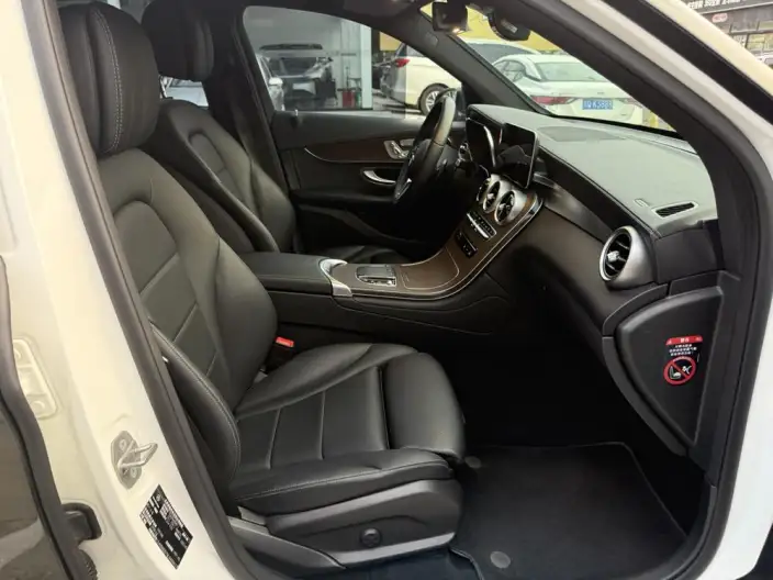 Mercedes-Benz GLC 2022 Model Facelift II GLC 300 L 4MATIC Luxury Model – фото 8