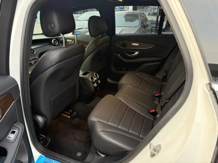 Mercedes-Benz GLC 2022 Model Facelift II GLC 300 L 4MATIC Luxury Model – фото 15