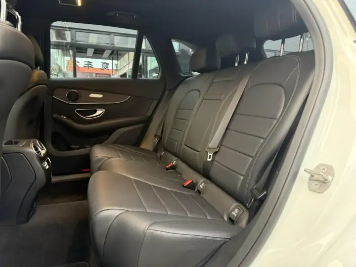 Mercedes-Benz GLC 2022 Model Facelift II GLC 300 L 4MATIC Luxury Model – фото 16