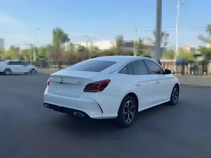 MG5 2023 Model 180DVVT CVT Youth Deluxe Edition – фото 7