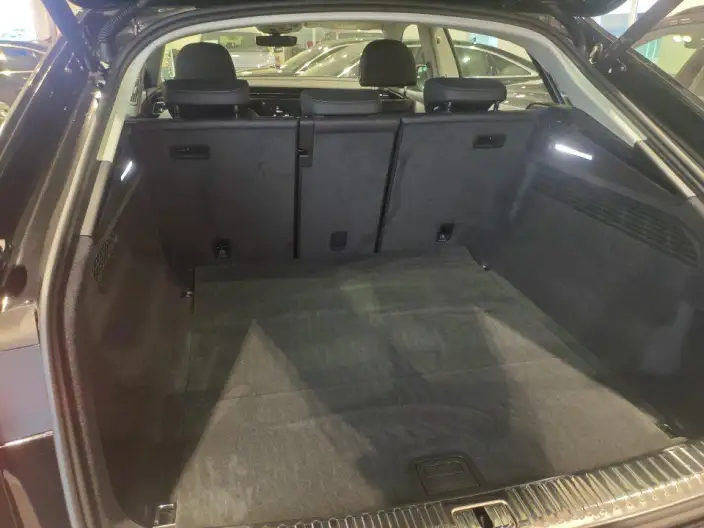 Audi Q8 2024 Model 55 TFSI Luxury Dynamic Model – фото 10