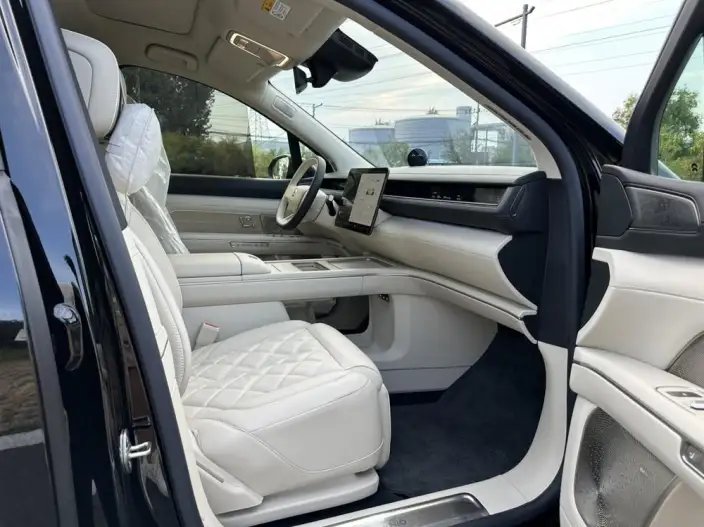 NIO ES8 2026 Model VI seat Executive Signature Edition – фото 12