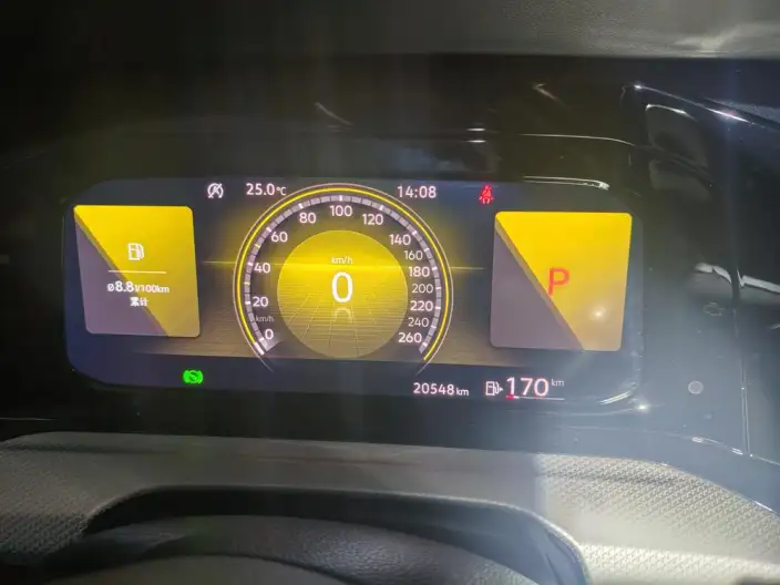 Volkswagen Golf 2021 Model 280TSI DSG Pro – фото 6