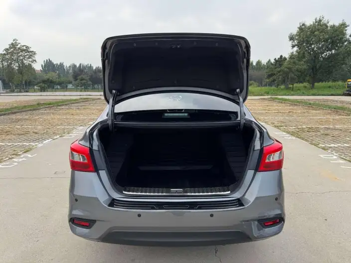 Nissan Sylphy 2024 Model Facelift Classic 1.6L XL CVT Deluxe Edition – фото 33
