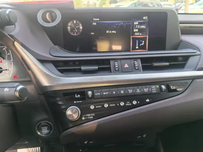 Lexus ES 2021 Model 200 Superior Edition – фото 11