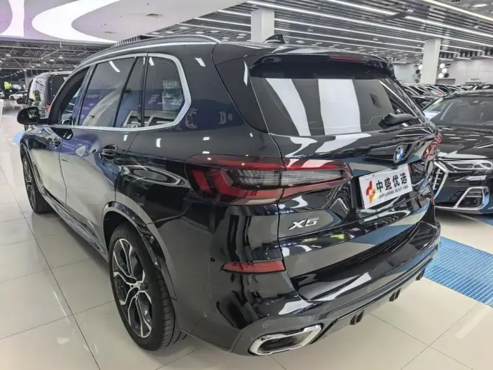 BMW X5 2022 Model Facelift xDrive 40Li Exclusive Model M Sports Set