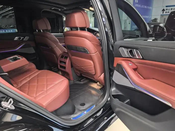 BMW X5 2022 Model Facelift xDrive 40Li Exclusive Model M Sports Set – фото 5