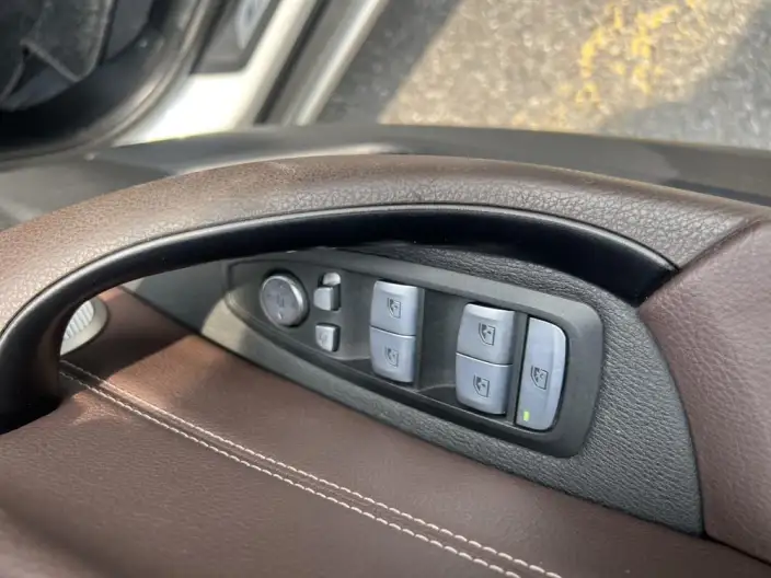 BMW X1 2020 Model xDrive25Li Exclusive Model – фото 7