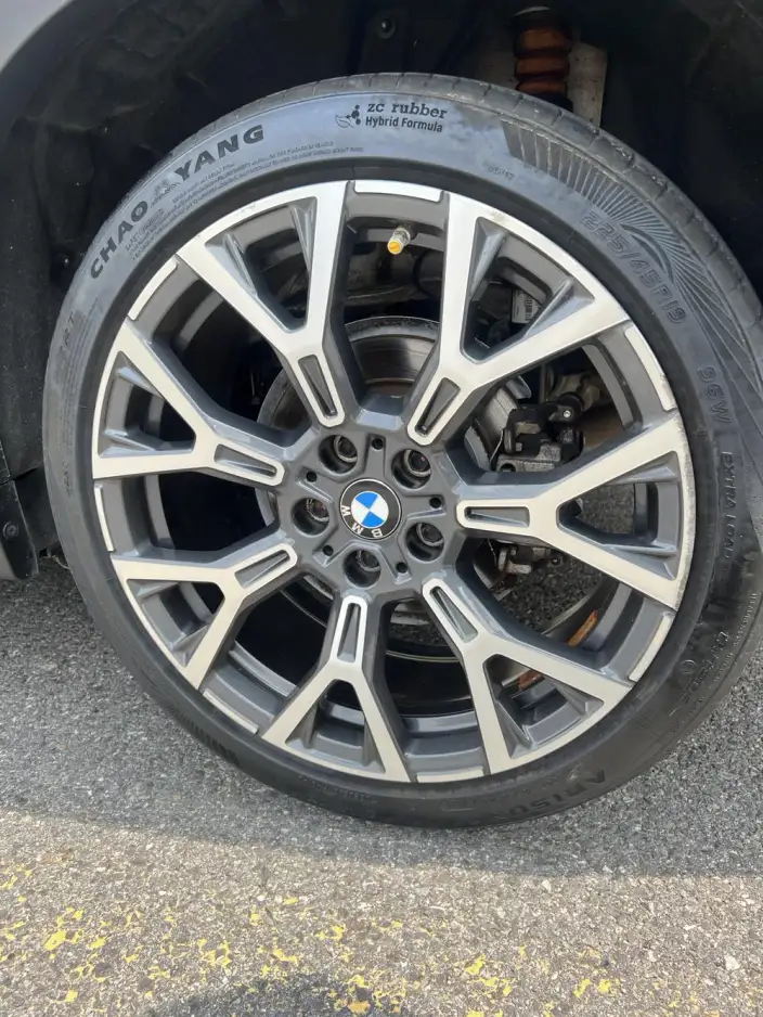 BMW X1 2020 Model xDrive25Li Exclusive Model – фото 10
