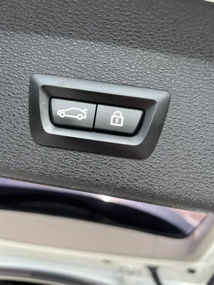 BMW X1 2020 Model xDrive25Li Exclusive Model – фото 11