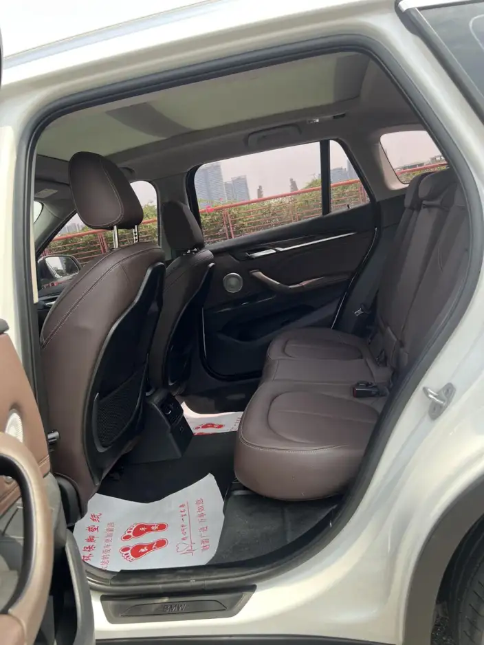 BMW X1 2020 Model xDrive25Li Exclusive Model – фото 20