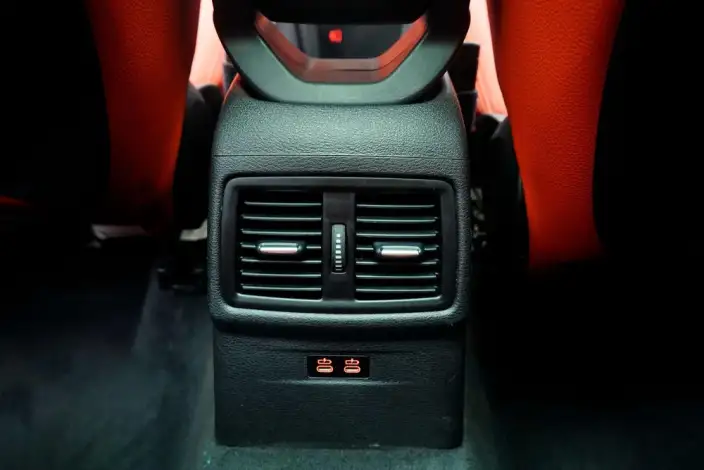 BMW X2 2020 Model sDrive25i Leading Model M Sports Set – фото 10