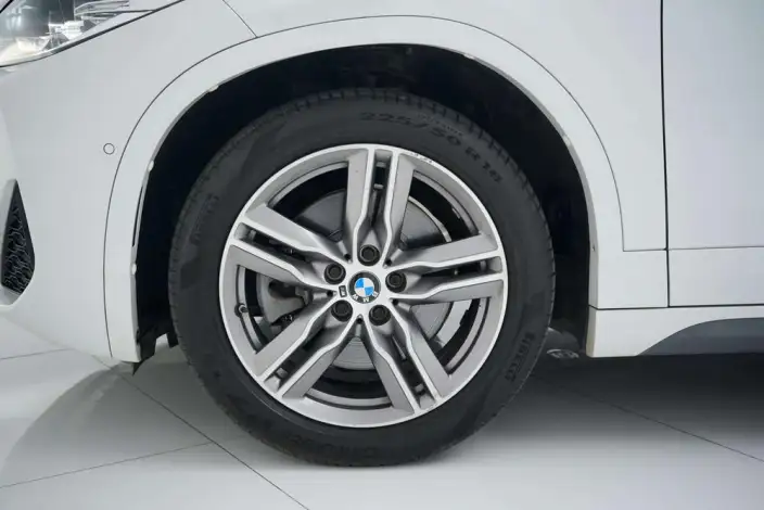 BMW X2 2020 Model sDrive25i Leading Model M Sports Set – фото 12