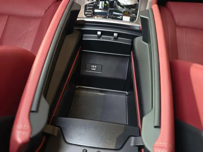 BMW X6 2022 Model xDrive40i Exclusive Model M Sports Set – фото 19