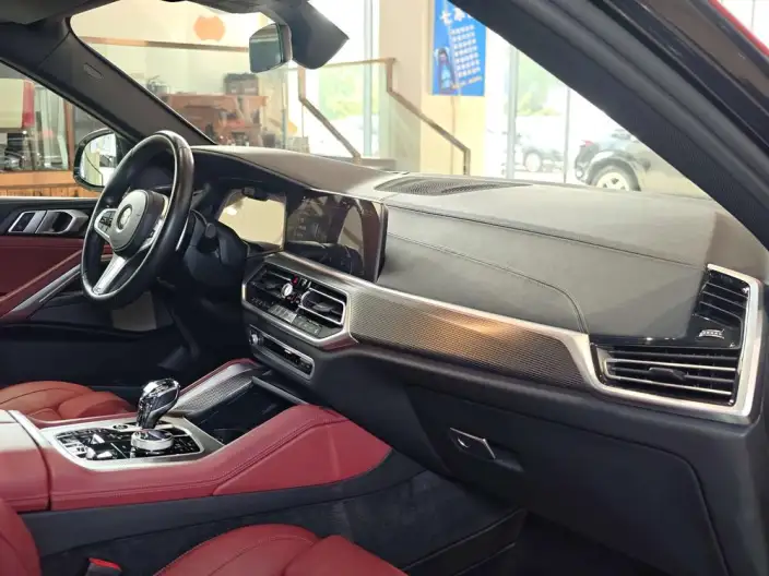 BMW X6 2022 Model xDrive40i Exclusive Model M Sports Set – фото 27