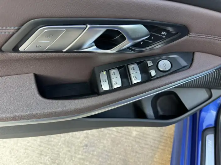 BMW 3 Series 2020 Model 325i M Sports Set – фото 23