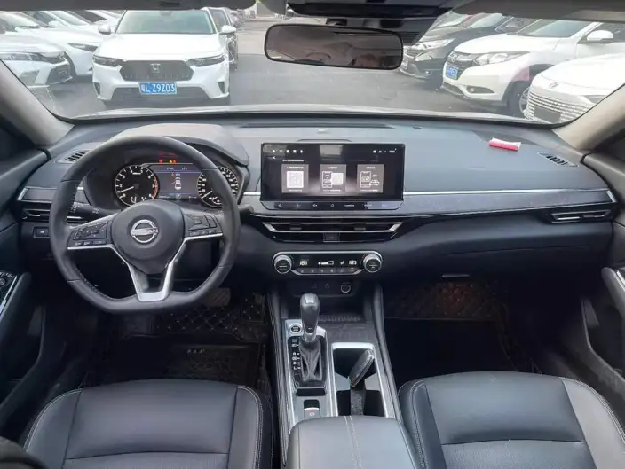 Nissan Teana 2022 Model 2.0L XL-Upr Premium Edition – фото 5