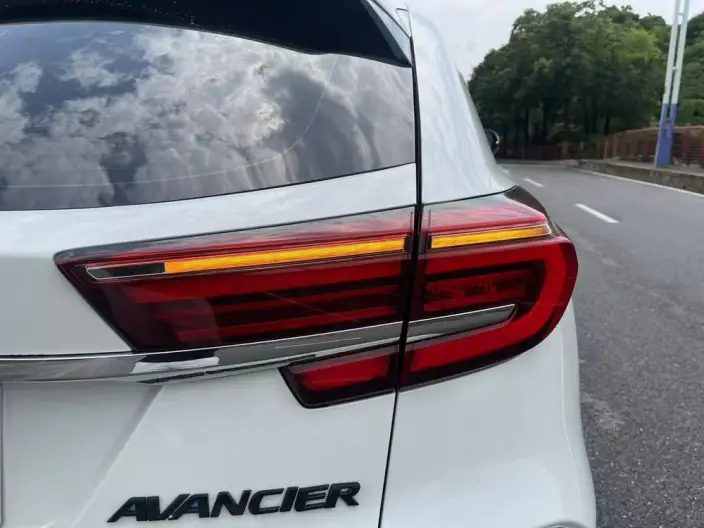 Honda Avancier 2020 Model 370 TURBO 9AT Exclusive Edition AWD – фото 10