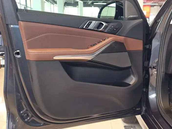 BMW X5 Imported 2021 Model xDrive40i Exclusive Model M Sports Set – фото 17
