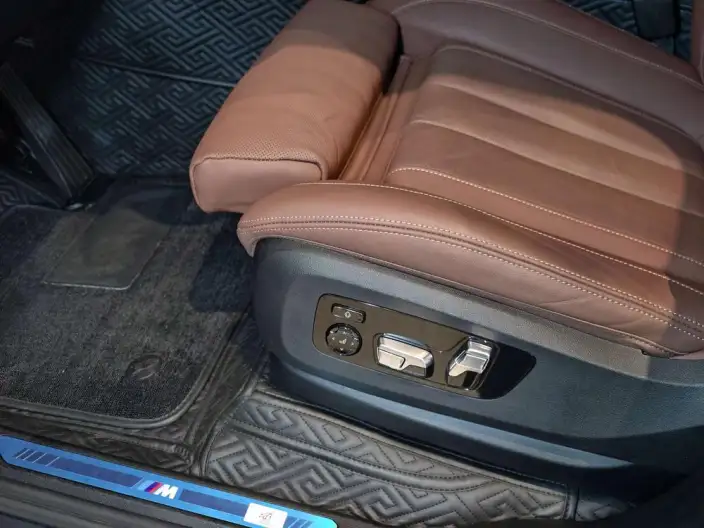 BMW X5 Imported 2021 Model xDrive40i Exclusive Model M Sports Set – фото 44