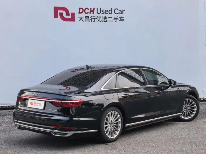 Audi A8 2022 Model A8L 50 TFSI quattro Comfort Model Collector Edition Edition – фото 4